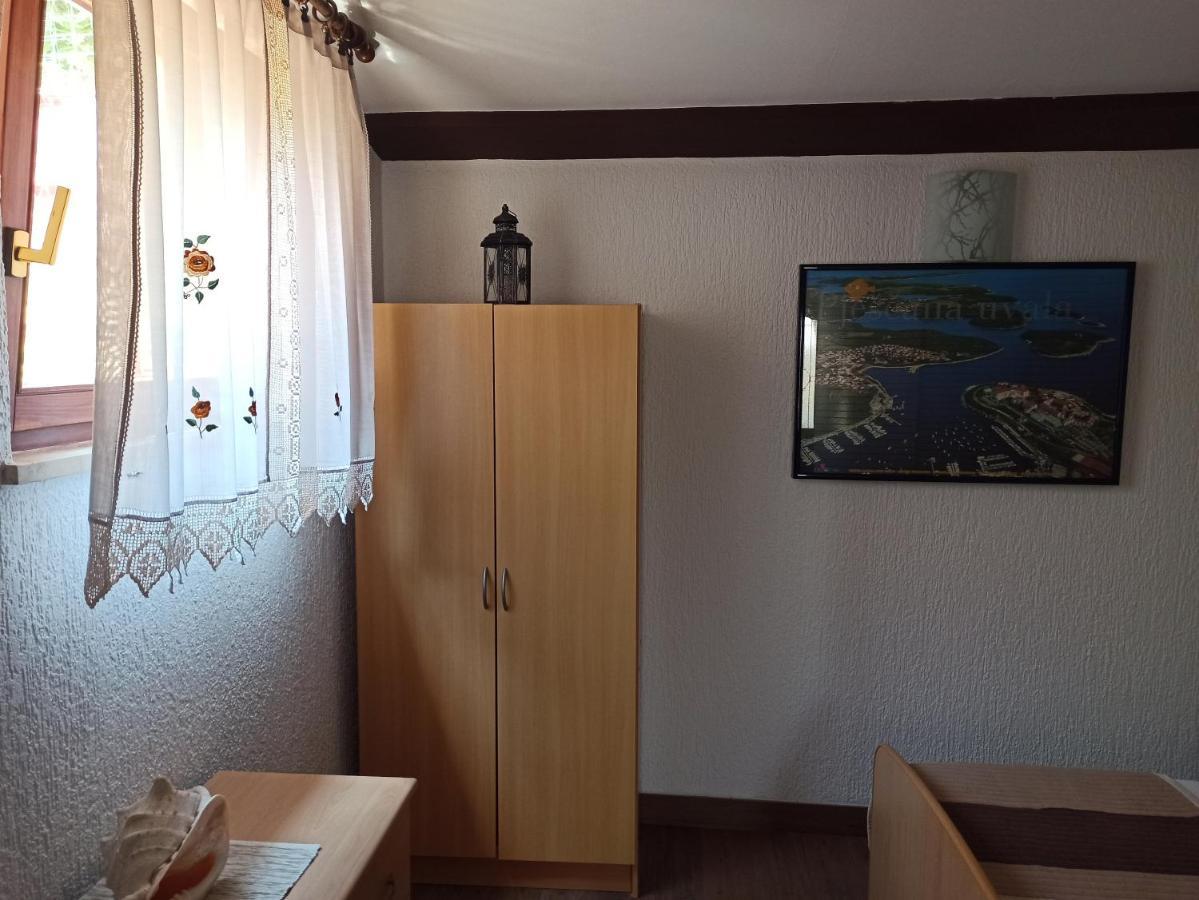 Adria Apartments Pula Luaran gambar